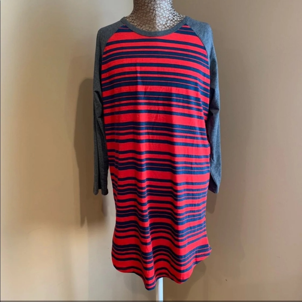 LULAROE Shirt Size Small